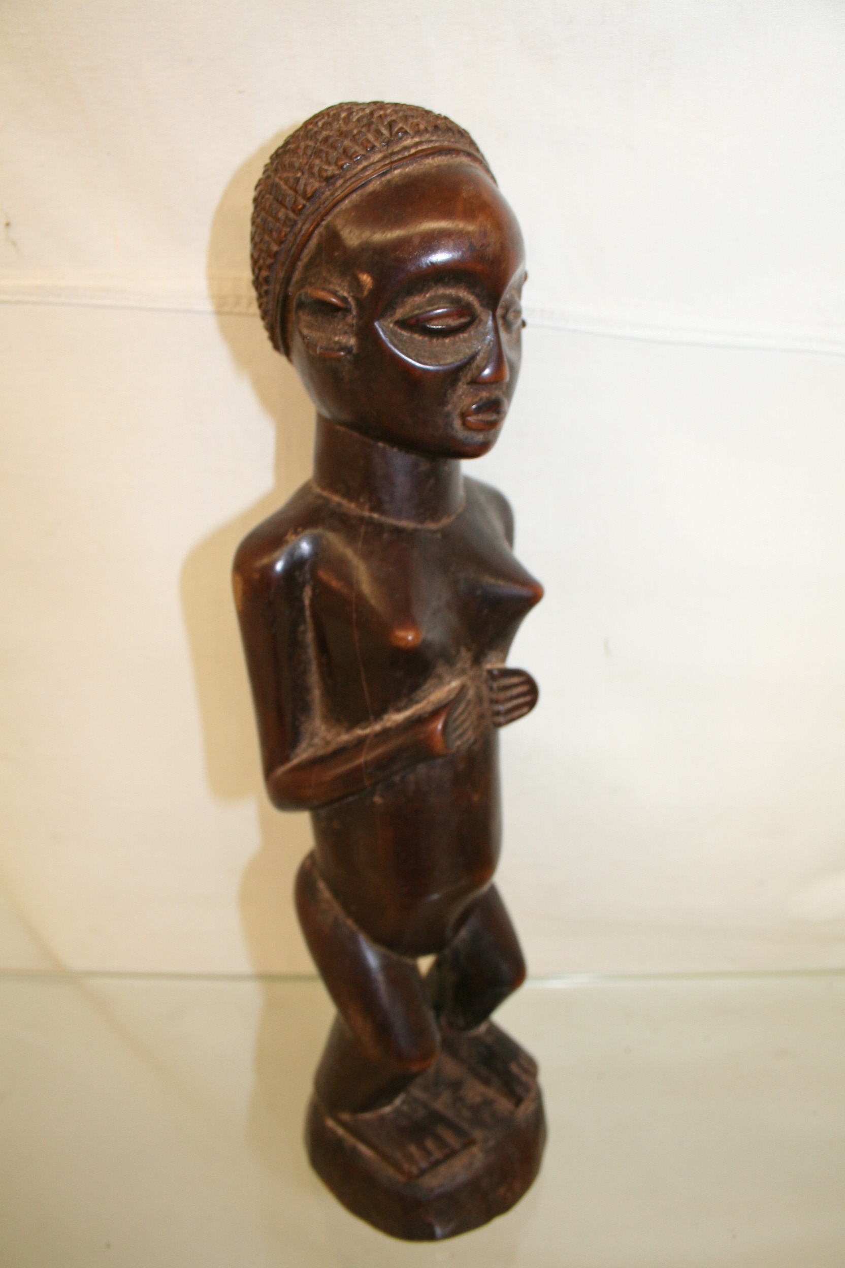 Tchokwe(statue), d`afrique : Rep.dem.du Congo, statuette Tchokwe(statue), masque ancien africain Tchokwe(statue), art du Rep.dem.du Congo - Art Africain, collection privées Belgique. Statue africaine de la tribu des Tchokwe(statue), provenant du Rep.dem.du Congo, 1667:Statue d